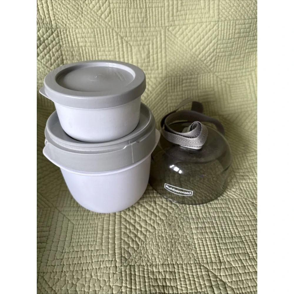 Rubbermaid Fasten + Go Soup/Salad Kit, Marsala, 3-Piece Set White Gray